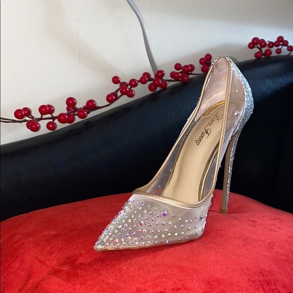 Follies Christal Heels - NEW - Picture 7 of 11